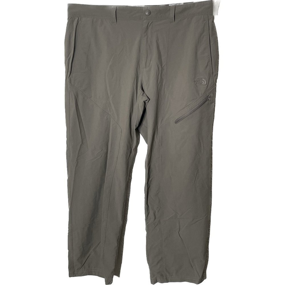 The North Face Men’s Lightweight Green Cargo Pants Size 38